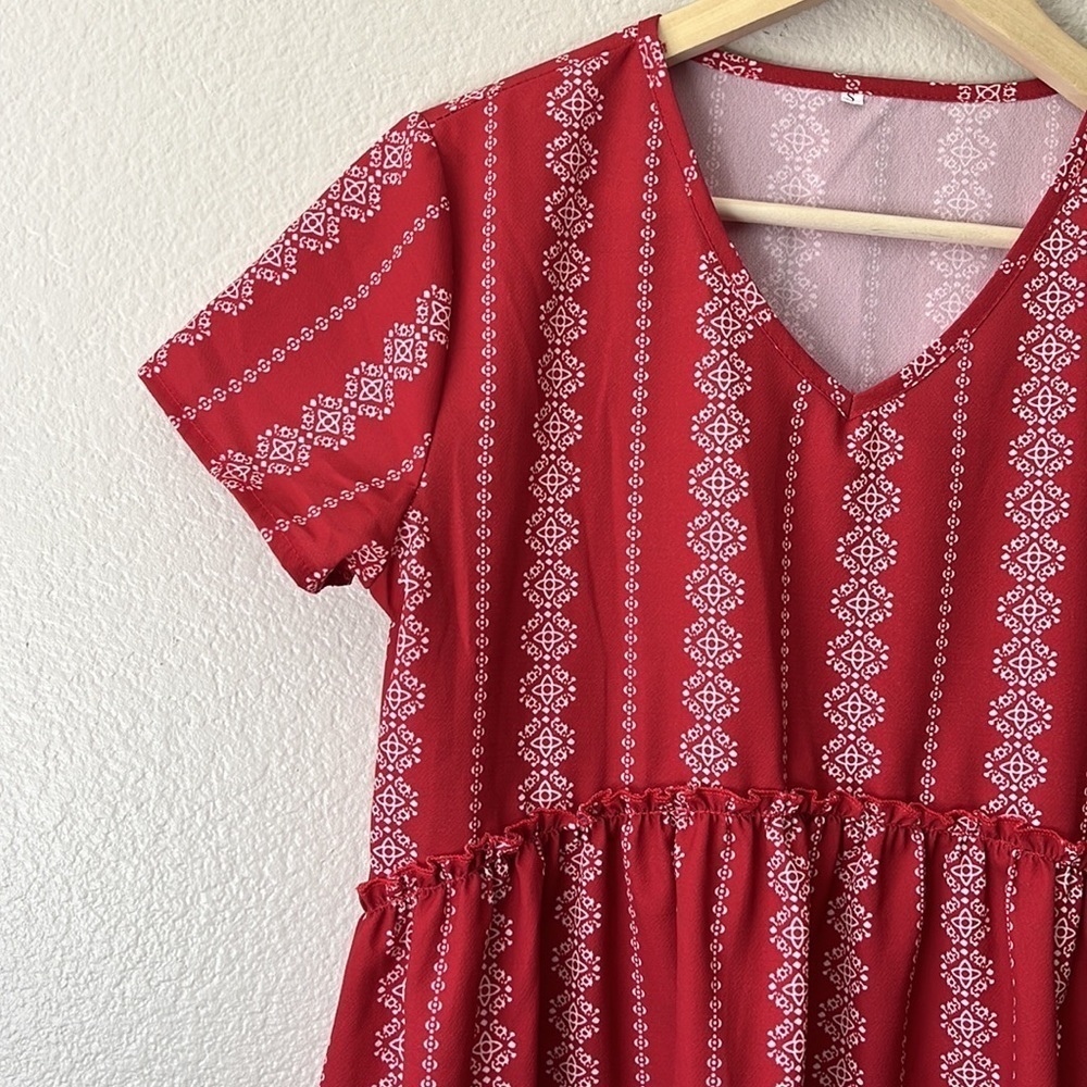 Peplum Blouse Top Floral Red and White size Medium - Picture 5 of 9